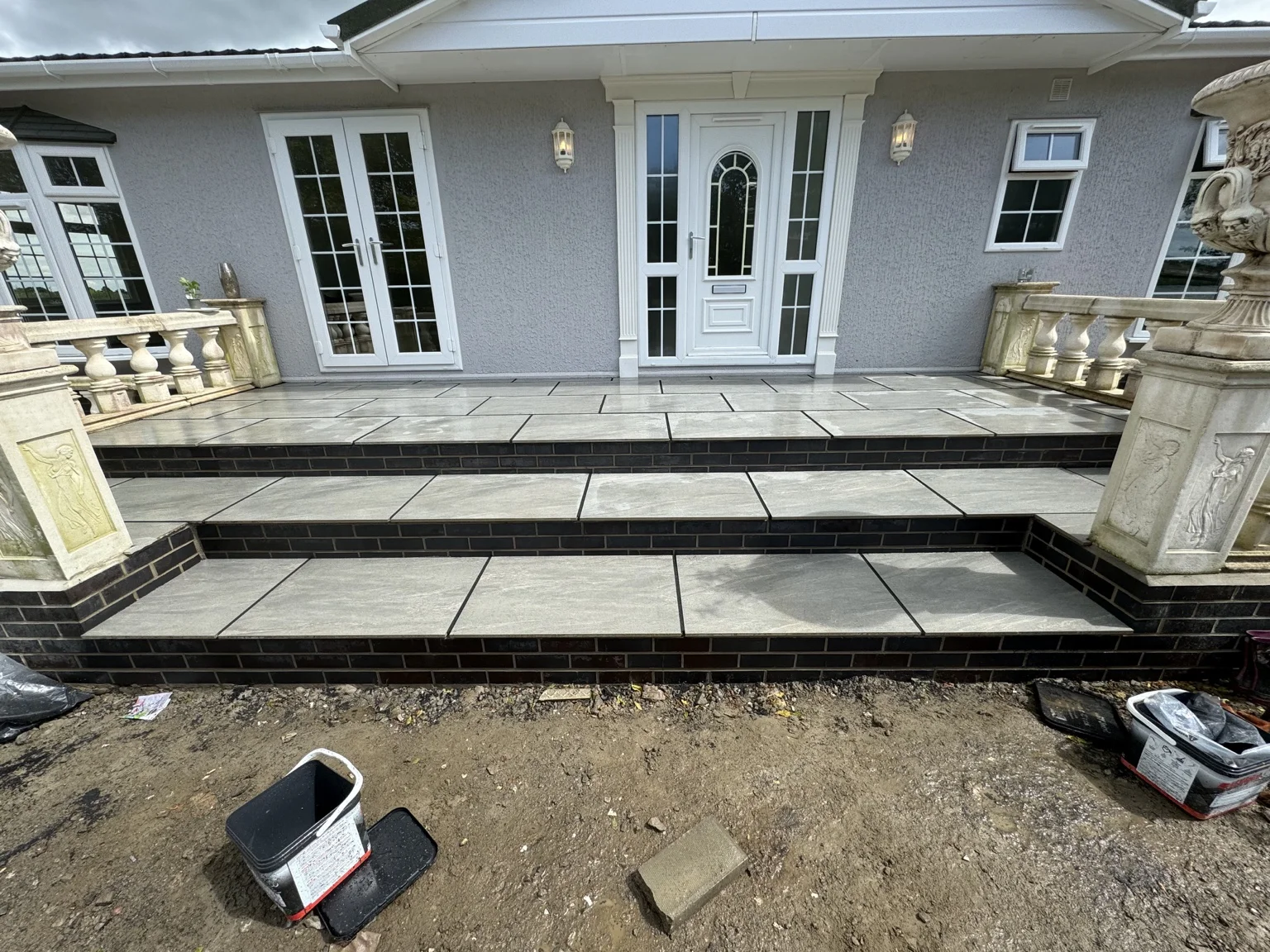 Slab paving to the entrance steps at Sutton Bridge